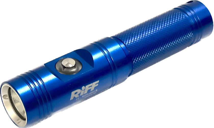 【極上】ブルースギライト（リヒテライト）　9mm 25g RIFF TL-MINI 800 Lumens LED Dive Light – Ultramaxdive